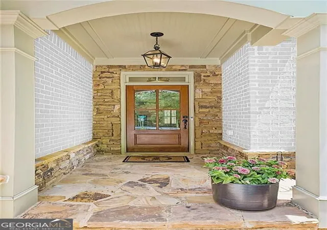 Photo 3 of Sale Pending at 2020 Anderson Dr Se, Smyrna, GA 30080 | MLS# 10811925 | Listing updated on 2026-09-21