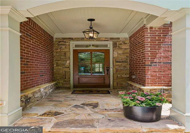 Photo 3 of Sale Pending at 2020 Anderson Dr Se, Smyrna, GA 30080 | MLS# 10811925 | Listing updated on 2026-09-21