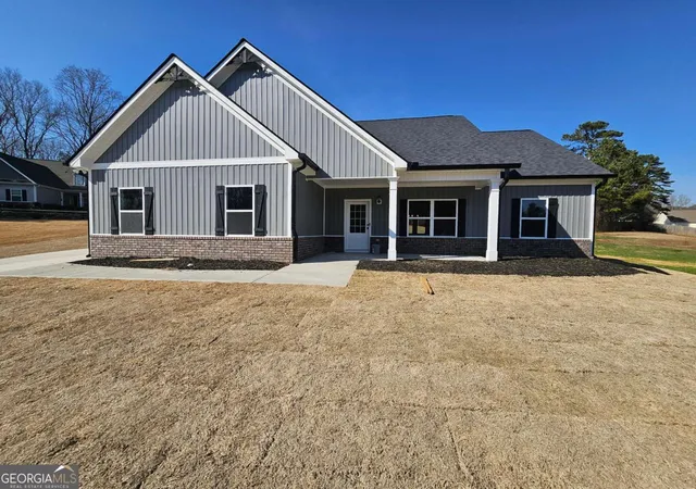 Photo 3 of Single family home for sale at 2205 Shady Grv Rd, Carrollton, GA 30116 | MLS# 10788796 | Listing updated on 2026-09-04