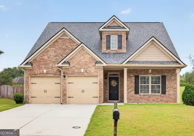 Photo 2 of Single family home for sale at 5045 Bucknell Tr, Cumming, GA 30028 | MLS# 10848307 | Listing updated on 2026-09-17