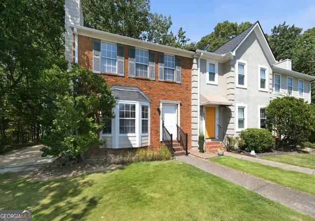 Townhouse for sale at 1556 Cedar Blf Trl, Marietta, GA 30062 | MLS# 10843448