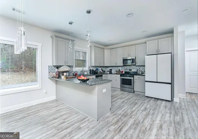 Photo 4 of Single family home for sale at 5659 Eternal Dr, Atlanta, GA 30349 | MLS# 10843114 | Listing updated on 2026-10-15