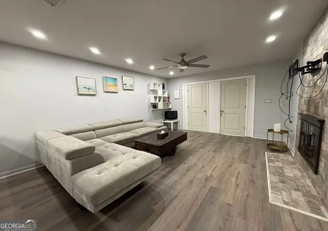 Photo 4 of Townhouse for sale at 4162 Stillwater Dr, Duluth, GA 30096 | MLS# 10839662 | Listing updated on 2026-09-17