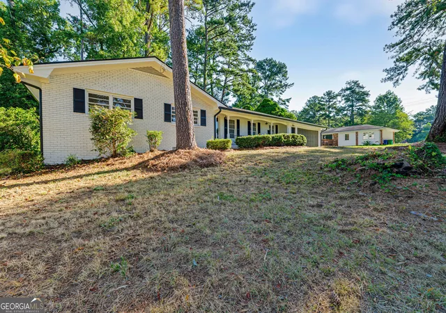 Photo 3 of Single family home for sale at 3954 Artist View, Decatur, GA 30034 | MLS# 10843259 | Listing updated on 2026-09-24