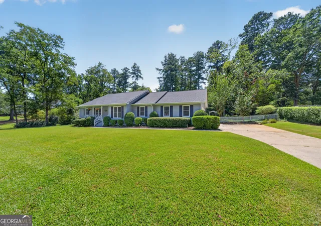 Photo 1 of Single family home for sale at 3631 Sussex Dr Ne, Milledgeville, GA 31061 | MLS# 10830714 | Listing updated on 2026-09-04