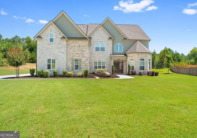 Photo 1 of Single family home for sale at 74 Highgate Dr, Newnan, GA 30263 | MLS# 10834425 | Listing updated on 2026-09-10