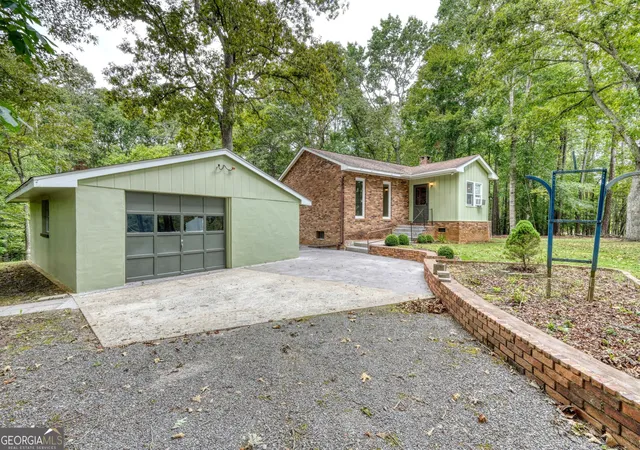 Photo 2 of Single family home for sale at 750 Cook Brg Rd, Murphy, NC 28906 | MLS# 10847393 | Listing updated on 2026-09-30