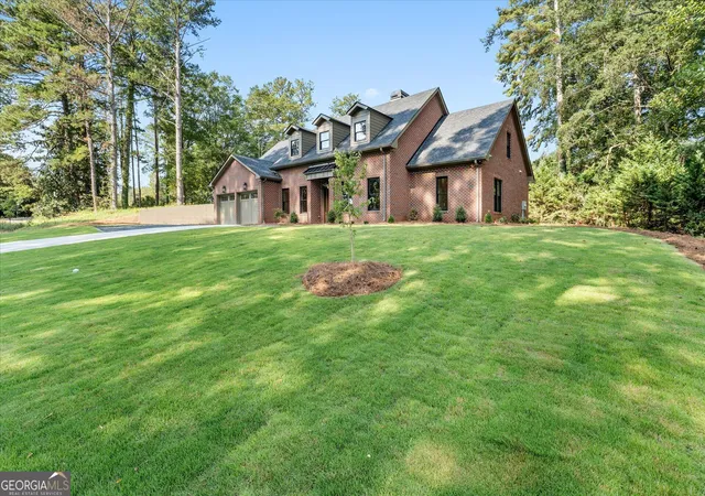 Photo 2 of Single family home for sale at 111 Sunset Blvd, Carrollton, GA 30117 | MLS# 10852552 | Listing updated on 2026-10-08