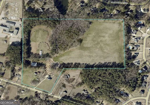 Photo 2 of Single family home for sale at 3000 Highway 81 W, Hampton, GA 30228 | MLS# 10840475 | Listing updated on 2026-09-26