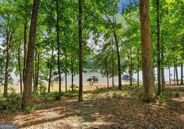 Photo 3 of Single family home for sale at 415 Kenwood Dr, Westminster, SC 29693 | MLS# 10840898 | Listing updated on 2026-09-19