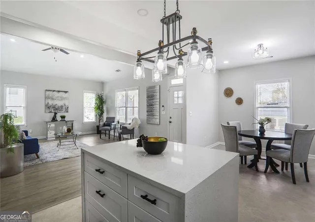 Photo 4 of Single family home for sale at 652 Hugh St SW, Atlanta, GA 30310 | MLS# 10870719 | Listing updated on 2026-10-30
