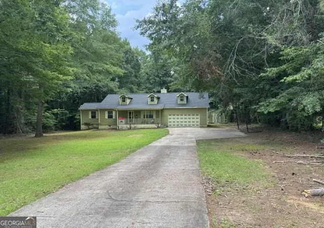 Photo 3 of Single family home for sale at 253 Ruth Dr, Newnan, GA 30265 | MLS# 10839889 | Listing updated on 2026-10-07