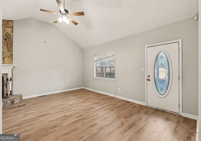 Photo 4 of Single family home for sale at 253 Ruth Dr, Newnan, GA 30265 | MLS# 10839889 | Listing updated on 2026-10-07