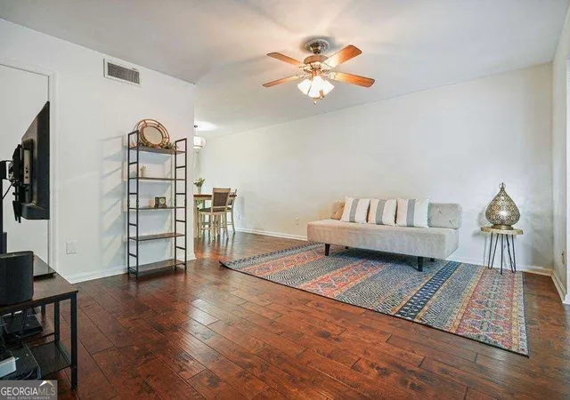 Photo 3 of Condo for sale at 136 Peachtree Memorial Dr Nw #PA8, Atlanta, GA 30309 | MLS# 10850999 | Listing updated on 2026-10-06