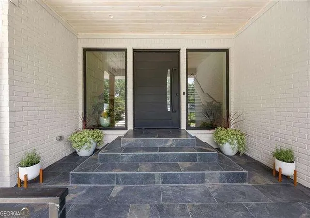 Photo 2 of Mansion for sale at 680 Carriage Dr, Sandy Springs, GA 30328 | MLS# 10852689 | Listing updated on 2026-09-24