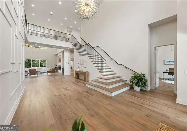 Photo 4 of Single family home for sale at 680 Carriage Dr, Sandy Springs, GA 30328 | MLS# 10852689 | Listing updated on 2026-10-08