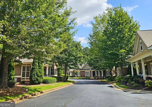 Photo 3 of Condo for sale at 625 Aunt Lucy Ln Sw, Smyrna, GA 30082 | MLS# 10844089 | Listing updated on 2026-09-15