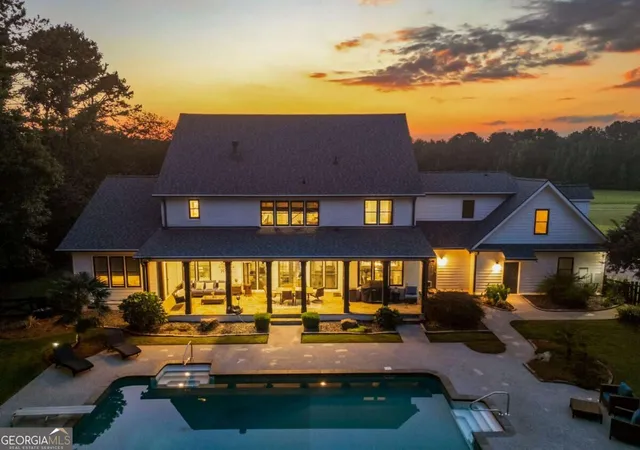 Photo 2 of Mansion for sale at 104 Reserve Dr, Carrollton, GA 30117 | MLS# 10841445 | Listing updated on 2026-09-08