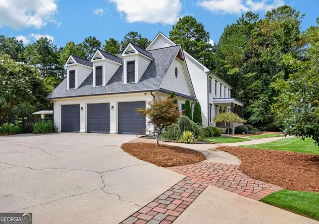 Photo 4 of Single family home for sale at 104 Reserve Dr, Carrollton, GA 30117 | MLS# 10841445 | Listing updated on 2026-09-08