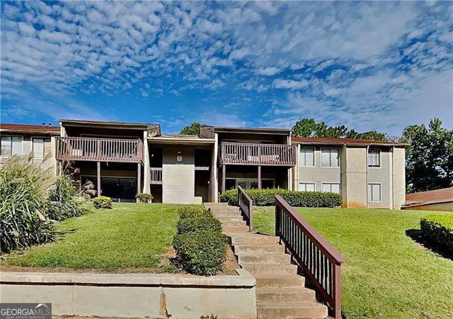 Condo for sale at 3575 Oakvale Rd #305, Decatur, GA 30034 | MLS# 10849123