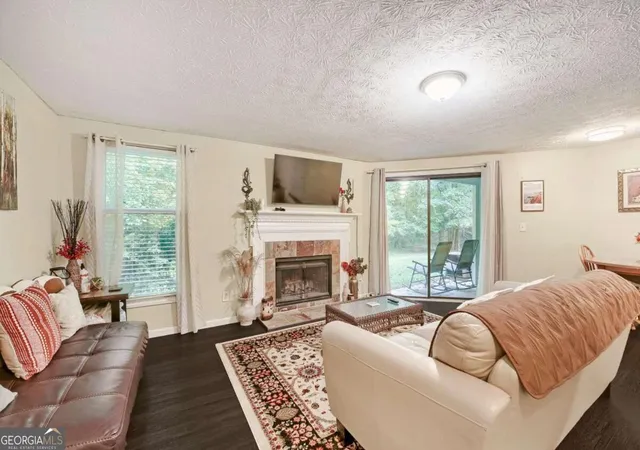 Photo 3 of Single family home for sale at 6351 Wedgeview Ct, Tucker, GA 30084 | MLS# 10842562 | Listing updated on 2026-09-23