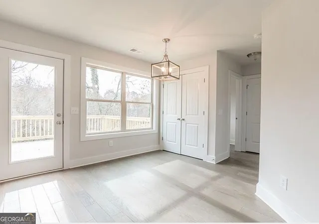 Photo 3 of Single family home for sale at 1880 Sawnee Trl, Cumming, GA 30041 | MLS# 10851027 | Listing updated on 2026-10-06