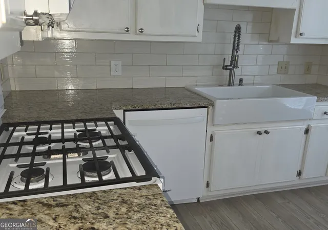 Photo 2 of Townhouse for sale at 3914 Nw Meeting St, Duluth, GA 30096 | MLS# 10840794 | Listing updated on 2026-09-18