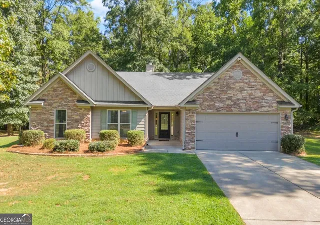 Photo 1 of Single family home for sale at 111 Buttercup Ln, Bogart, GA 30622 | MLS# 10842804 | Listing updated on 2026-09-11