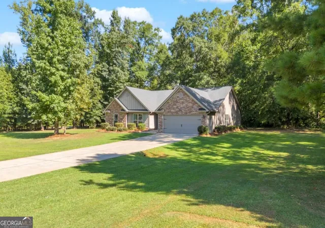 Photo 2 of Single family home for sale at 111 Buttercup Ln, Bogart, GA 30622 | MLS# 10842804 | Listing updated on 2026-09-11