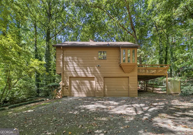 Photo 2 of Single family home for sale at 3390 Woodrun Trl, Marietta, GA 30062 | MLS# 10843680 | Listing updated on 2026-10-16