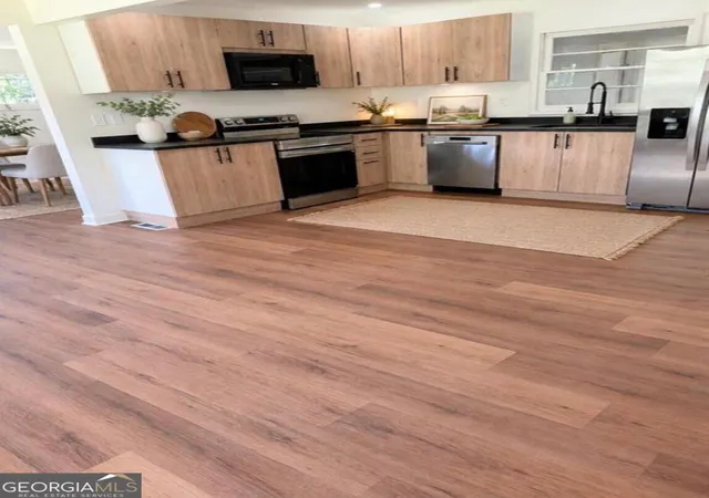 Photo 3 of Single family home for sale at 3005 Belvedere Ln, Decatur, GA 30032 | MLS# 10847555 | Listing updated on 2026-10-15