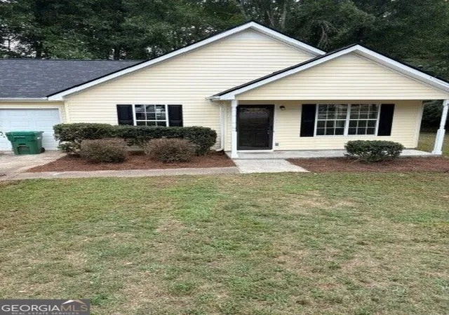 Single family home for sale at 277 Queens Ct, Jackson, GA 30233 | MLS# 10851762