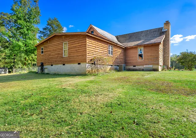 Photo 3 of Single family home for sale at 7588 Mount Olivet Rd, Hartwell, GA 30643 | MLS# 10880210 | Listing updated on 2026-10-28