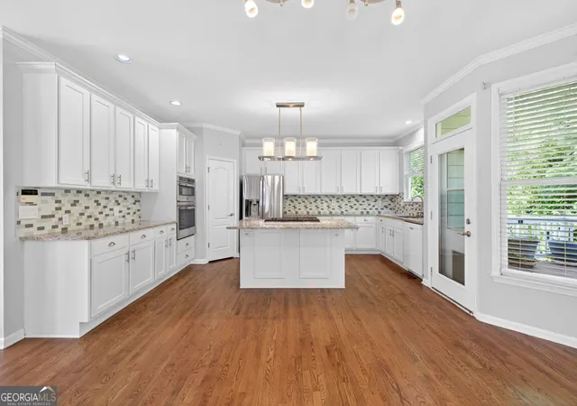 Photo 2 of Single family home for sale at 1524 Lake Hts Cir, Dacula, GA 30019 | MLS# 10840780 | Listing updated on 2026-10-10