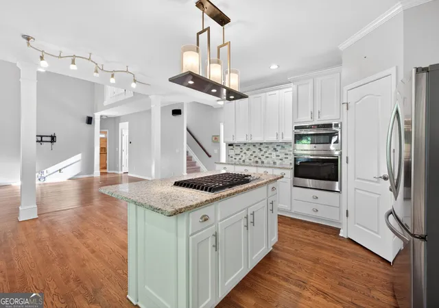 Photo 3 of Single family home for sale at 1524 Lake Hts Cir, Dacula, GA 30019 | MLS# 10840780 | Listing updated on 2026-10-10