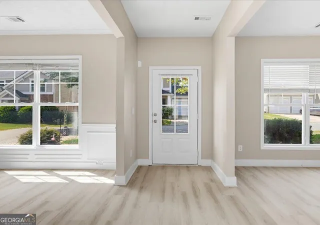 Photo 4 of Single family home for sale at 202 Quince Rd, Canton, GA 30114 | MLS# 10851545 | Listing updated on 2026-09-24
