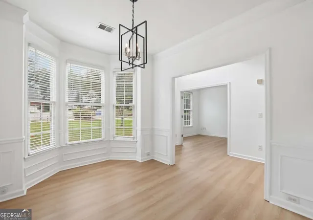 Photo 3 of Single family home for sale at 6010 Hampton Blf Way, Roswell, GA 30075 | MLS# 10851414 | Listing updated on 2026-10-07