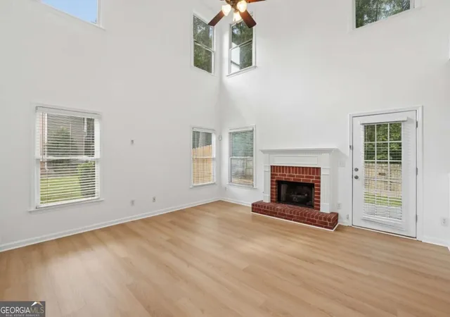 Photo 3 of Single family home for sale at 6010 Hampton Blf Way, Roswell, GA 30075 | MLS# 10851414 | Listing updated on 2026-10-07