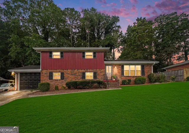 Single family home for sale at 2959 Edna Ln, Decatur, GA 30032 | MLS# 10852584