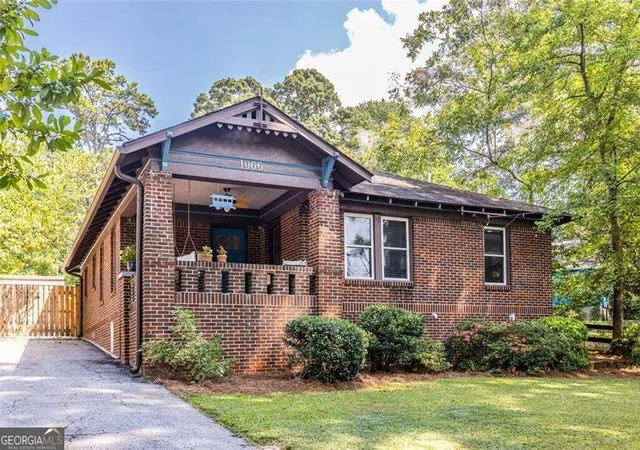 Photo 2 of Sale Pending at 1066 United Ave Se, Atlanta, GA 30316 | MLS# 10842577 | Listing updated on 2026-09-30