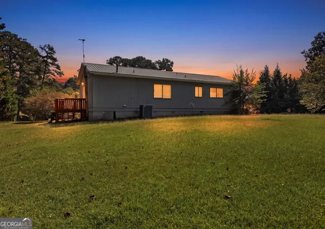 Photo 4 of Single family home for sale at 814 Brookdale Rd, Toccoa, GA 30577 | MLS# 10849367 | Listing updated on 2026-10-02