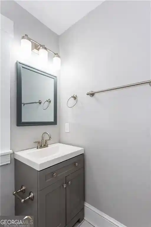 Listing Photo 16 - Condo for sale in 1440 Fulton Ave located at 1440 Fulton Ave, Atlanta, GA 30344 - Unit 1440 Fulton Ave