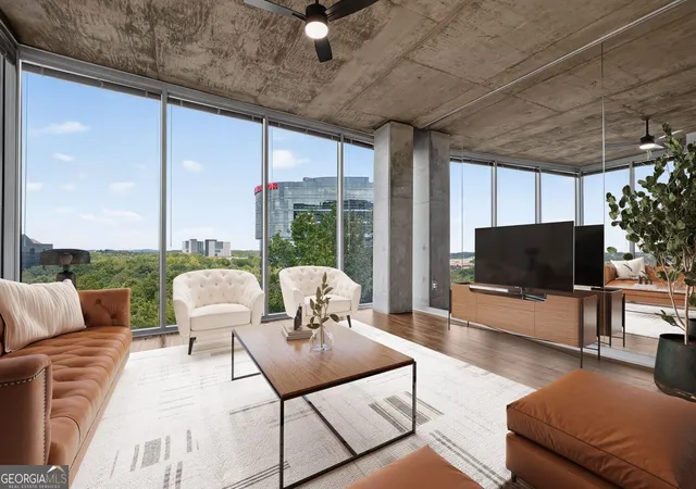 Photo 4 of Condo for sale at 3300 Windy Ridge Pkwy SE #913, Atlanta, GA 30339 | MLS# 10851693 | Listing updated on 2026-10-07