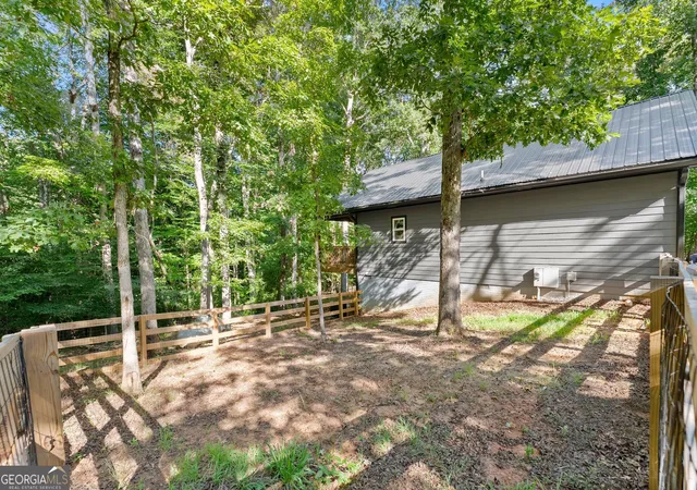 Photo 3 of Single family home for sale at 162 Hickory Ridge Dr, Cleveland, GA 30528 | MLS# 10827908 | Listing updated on 2026-09-04