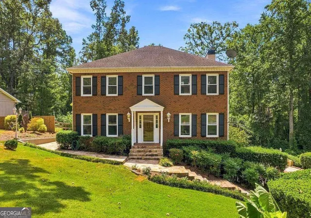 Photo 2 of Single family home for sale at 4585 Hunting Hound Ln, Marietta, GA 30062 | MLS# 10842407 | Listing updated on 2026-09-28