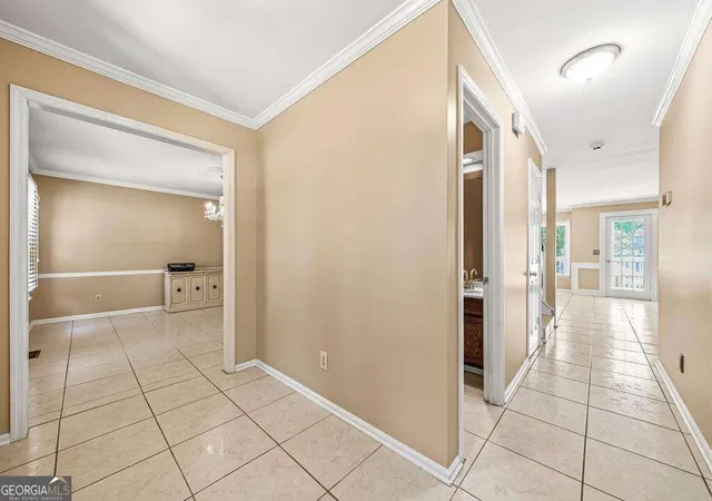 Photo 4 of Single family home for sale at 4585 Hunting Hound Ln, Marietta, GA 30062 | MLS# 10842407 | Listing updated on 2026-09-28