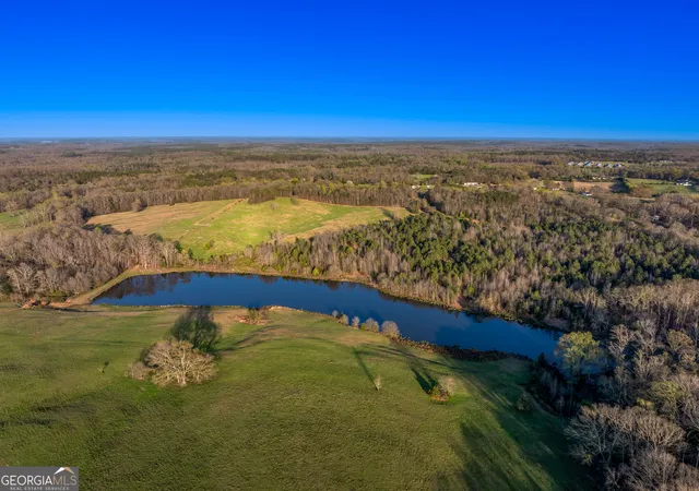 Photo 3 of Sale Pending at 15 Whippoorwill Way, Hartwell, GA 30643 | MLS# 10844753 | Listing updated on 2026-09-12