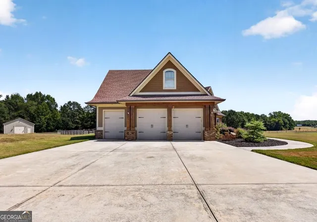 Photo 2 of Sale Pending at 649 Clover Dr, Social Circle, GA 30025 | MLS# 10844858 | Listing updated on 2026-09-18