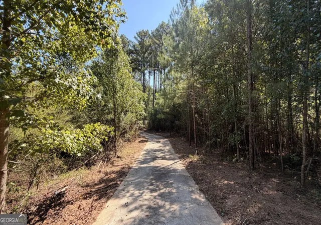 Photo 3 of Single family home for sale at 2601 Ne Gees Ml Rd, Conyers, GA 30013 | MLS# 10842888 | Listing updated on 2026-09-23