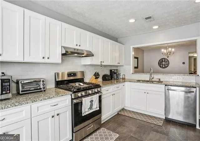 Photo 4 of Condo for sale at 2901 Lenox Rd NE #502, Atlanta, GA 30324 | MLS# 10840196 | Listing updated on 2026-09-18